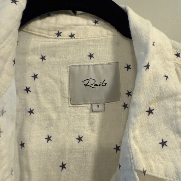 Rails Sydney Button Down with Navy Stars - Picture 4 of 6